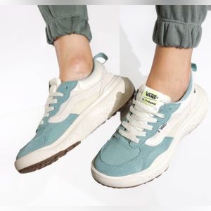 Vans ULTRARANGE NEO VR3 New size 9.5 woman